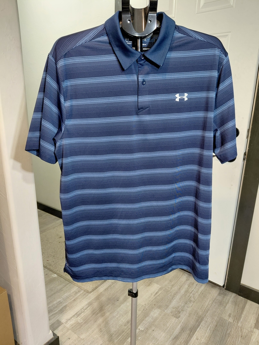 NEW Under Armour Men Heat Gear Navy Striped Performance Polo Golf Shirt SIZE XL